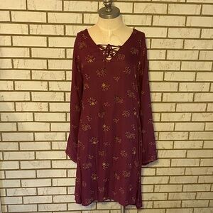 Women's Lace-Up Long Sleeve Floral Shift Dress - Burgundy